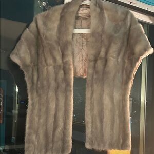 Vintage Eaton’s of Canada Fur Salon Fur & Satin Stole / Shrug – Vintage